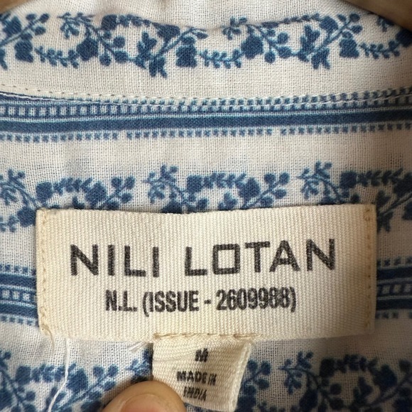 Nili Lotan Blue White Floral Striped Kate Button Down Shirt Blouse Womens Medium
